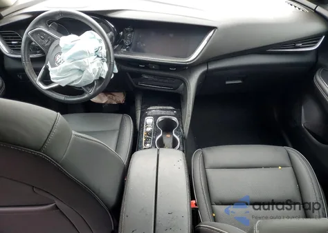 2023 Buick Envision Essence z USA, uszkodzony, nr VIN LRBFZPR48PD100119